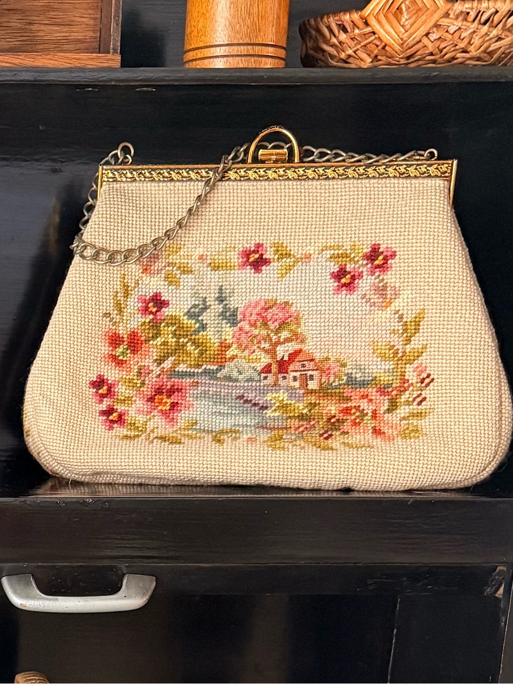 Vintage 1950s Floral Needlepoint Tapestry Handbag Gold Frame Chain Clasp